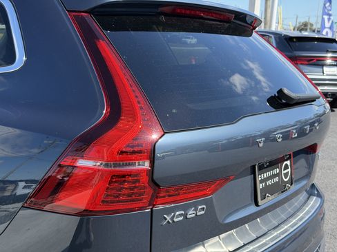 Certified 2023 Volvo XC60 B5 Ultimate w/ Protection Package Premier image 9