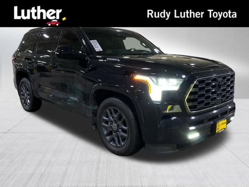 Used 2024 Toyota Sequoia Platinum image 1