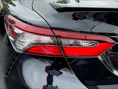 Used 2023 Toyota Camry SE FWD image 23