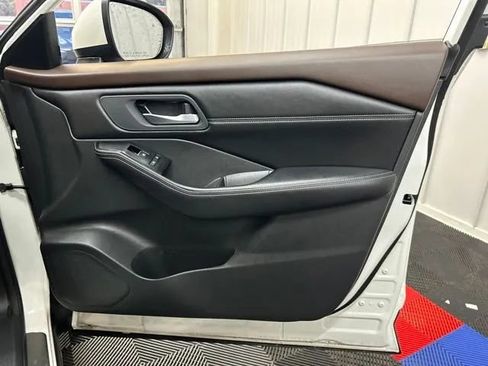 Used 2023 Nissan Rogue SL w/ SL Premium Package AWD/4WD image 22