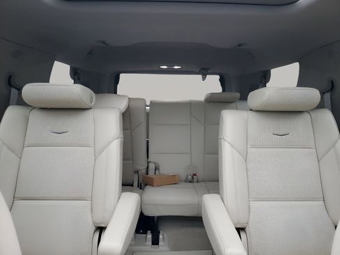 Used 2024 Cadillac Escalade Sport Platinum image 45