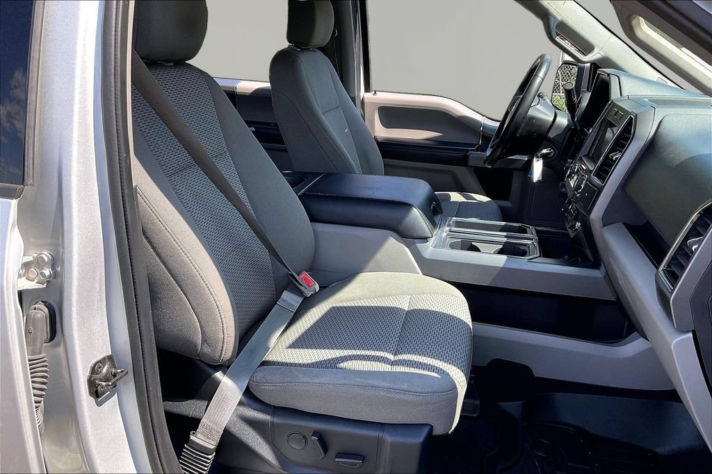 Used 2019 Ford F150 XLT w/ Equipment Group 302A Luxury AWD/4WD image 32
