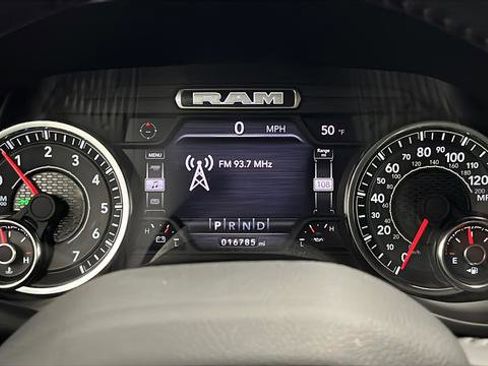 Used 2023 RAM 1500 Laramie AWD/4WD image 16