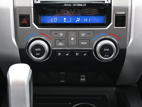 Used 2016 Toyota Tundra Platinum image 35