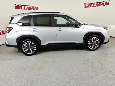 Used 2026 Subaru Forester Touring AWD/4WD image 2
