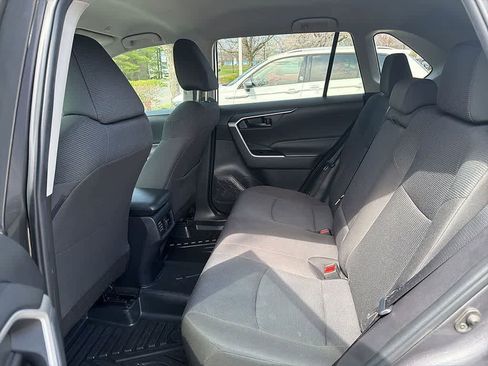Used 2023 Toyota RAV4 LE image 13