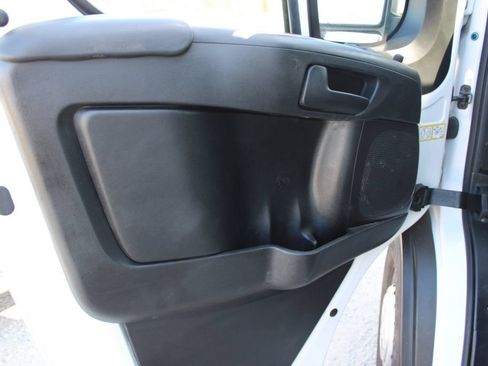 Used 2025 RAM ProMaster 2500 w/ Convenience Group FWD image 27