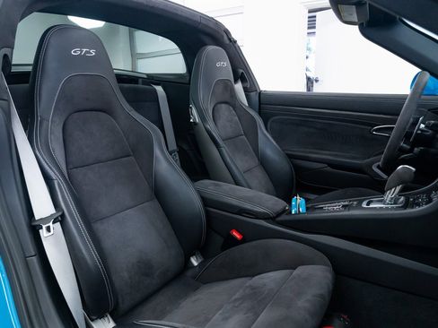 Used 2017 Porsche 911 Targa 4 GTS image 18