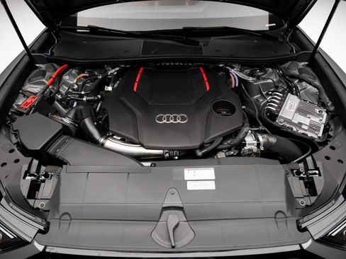 Used 2024 Audi S6 Premium Plus w/ Premium Plus Package image 73