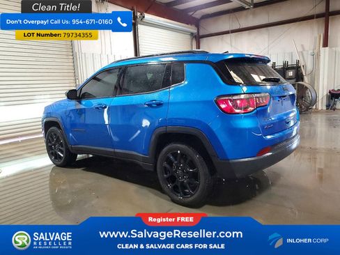 Used 2026 Jeep Compass Latitude AWD/4WD image 3