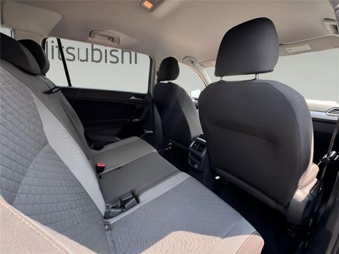 Used 2020 Volkswagen Tiguan S image 24