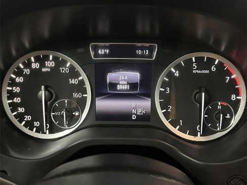 Used 2017 INFINITI QX30 Premium w/ Navigation Package image 16