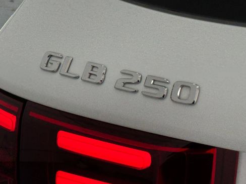Certified 2026 Mercedes-Benz GLB 250 image 25