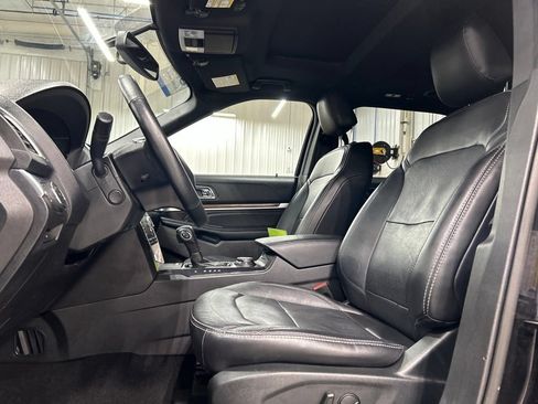 Certified 2019 Ford Explorer Limited w/ Class III Trailer Tow Package AWD/4WD image 11