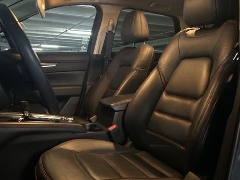 Certified 2023 MAZDA CX-5 Carbon Edition image 9