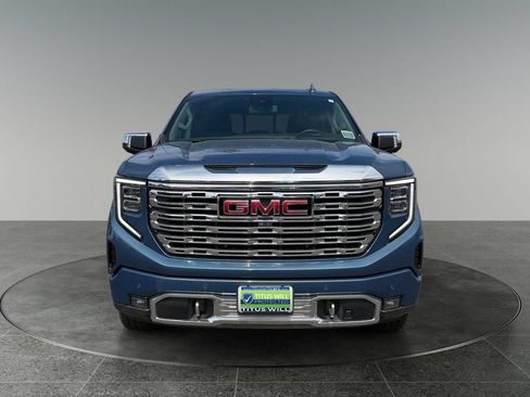 Used 2024 GMC Sierra 1500 Denali AWD/4WD image 2