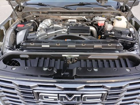 Used 2024 GMC Sierra 3500 Denali Ultimate AWD/4WD image 31