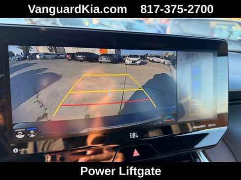 Used 2022 Toyota Venza Limited image 20