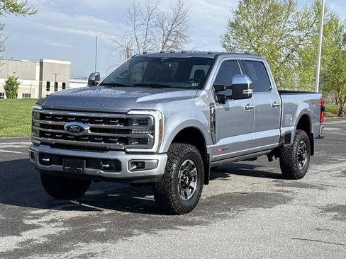 Used 2024 Ford F350 Platinum w/ Tremor Off-Road Package AWD/4WD image 28