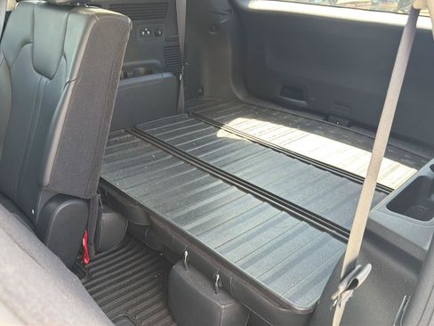 Used 2024 Kia Sorento S w/ Panoramic Sunroof Package FWD image 16