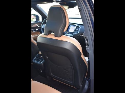 Used 2019 Volvo XC90 T6 Momentum image 28