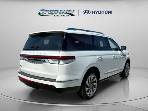 Used 2023 Lincoln Navigator Reserve AWD/4WD image 8