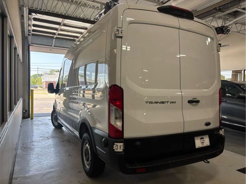 Used 2024 Ford Transit 250 148 Medium Roof RWD image 7