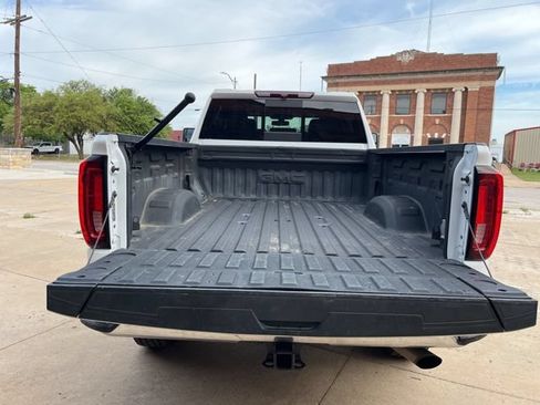 Certified 2022 GMC Sierra 2500 SLT w/ SLT Premium Package AWD/4WD image 16