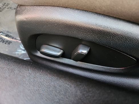 Used 2023 Chevrolet Camaro LT image 12