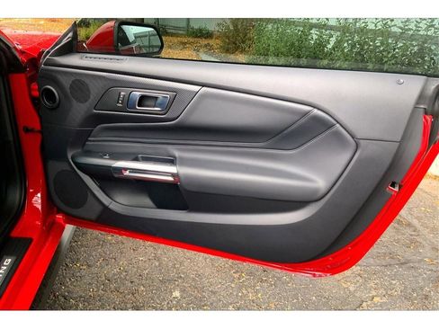 Used 2024 Ford Mustang GT Premium image 25