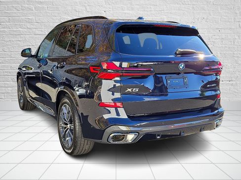 Used 2026 BMW X5 xDrive50e w/ Executive Package image 3