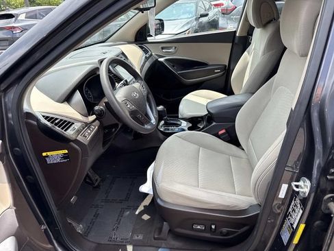 Used 2017 Hyundai Santa Fe Sport FWD image 14