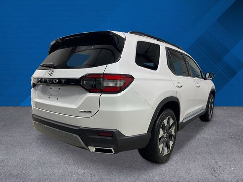 New 2026 Honda Pilot Touring image 4