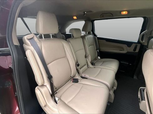 Used 2018 Honda Odyssey EX-L image 19