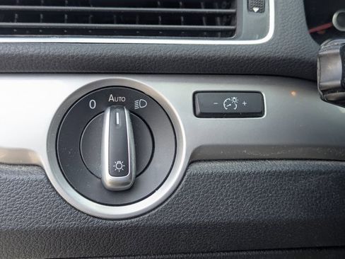 Used 2014 Volkswagen Passat 1.8T image 19