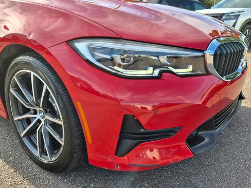 Used 2021 BMW 330i Sedan w/ Convenience Package RWD image 11
