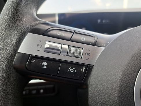 Used 2025 Hyundai Tucson SEL FWD image 14