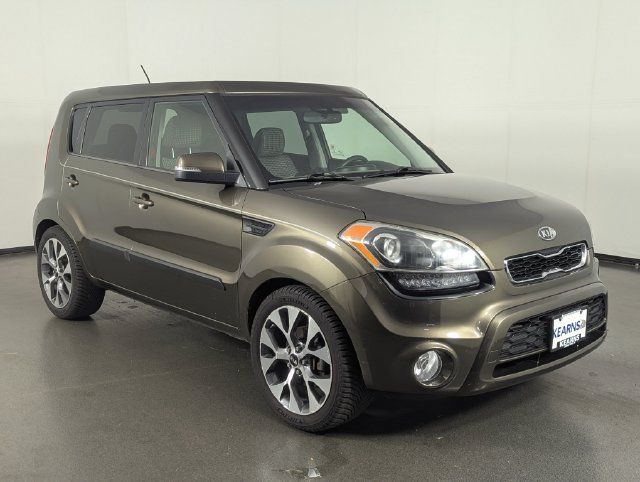 Used 2012 Kia Soul ! FWD image 2