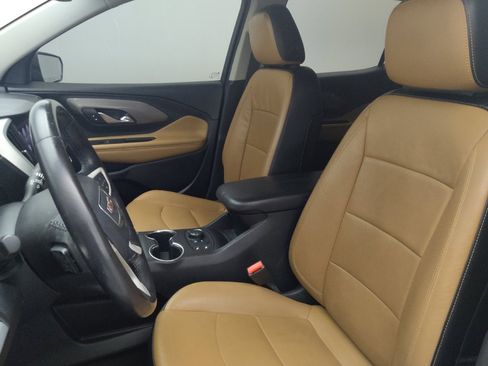 Used 2020 GMC Terrain SLT FWD image 17