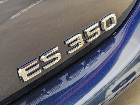 Used 2025 Lexus ES 350 w/ Premium Package FWD image 12