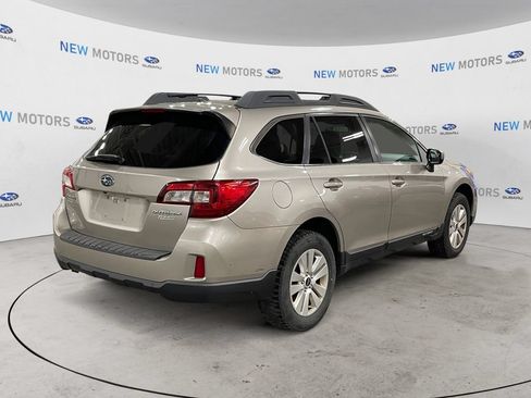 Used 2015 Subaru Outback 2.5i Premium AWD/4WD image 5