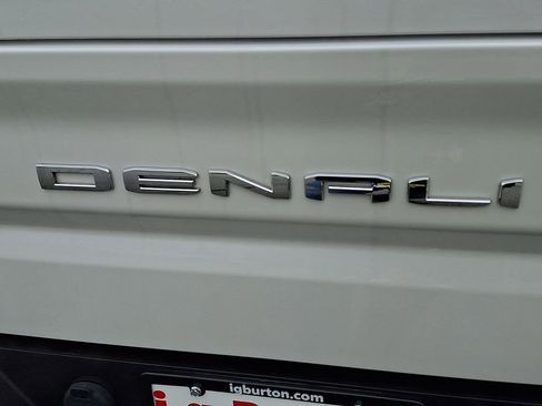 Used 2021 GMC Sierra 1500 Denali w/ Driver Alert Package II image 32