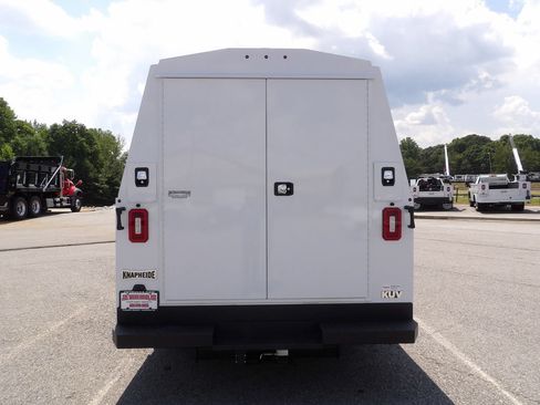 Used 2024 Ford E-350 and Econoline 350 Super Duty w/ Driver's Safety Package RWD image 6
