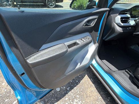 New 2027 Chevrolet Bolt LT w/ Comfort Package FWD image 10