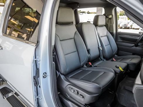 Used 2024 Chevrolet Silverado 2500 LTZ AWD/4WD image 39