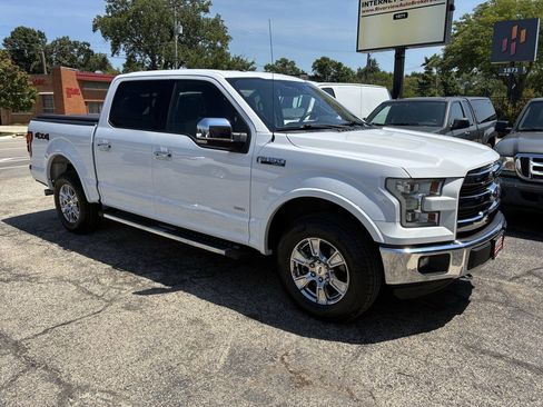 Used 2016 Ford F150 Lariat w/ Equipment Group 502A Luxury AWD/4WD image 2