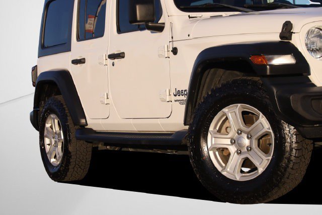 Used 2021 Jeep Wrangler Unlimited Sport AWD/4WD image 3