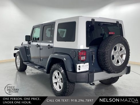 Used 2017 Jeep Wrangler Unlimited Sahara w/ Quick Order Package 24E Chief image 8