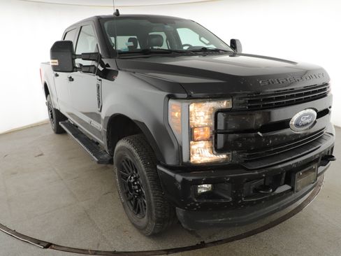 Used 2019 Ford F250 Lariat AWD/4WD image 8