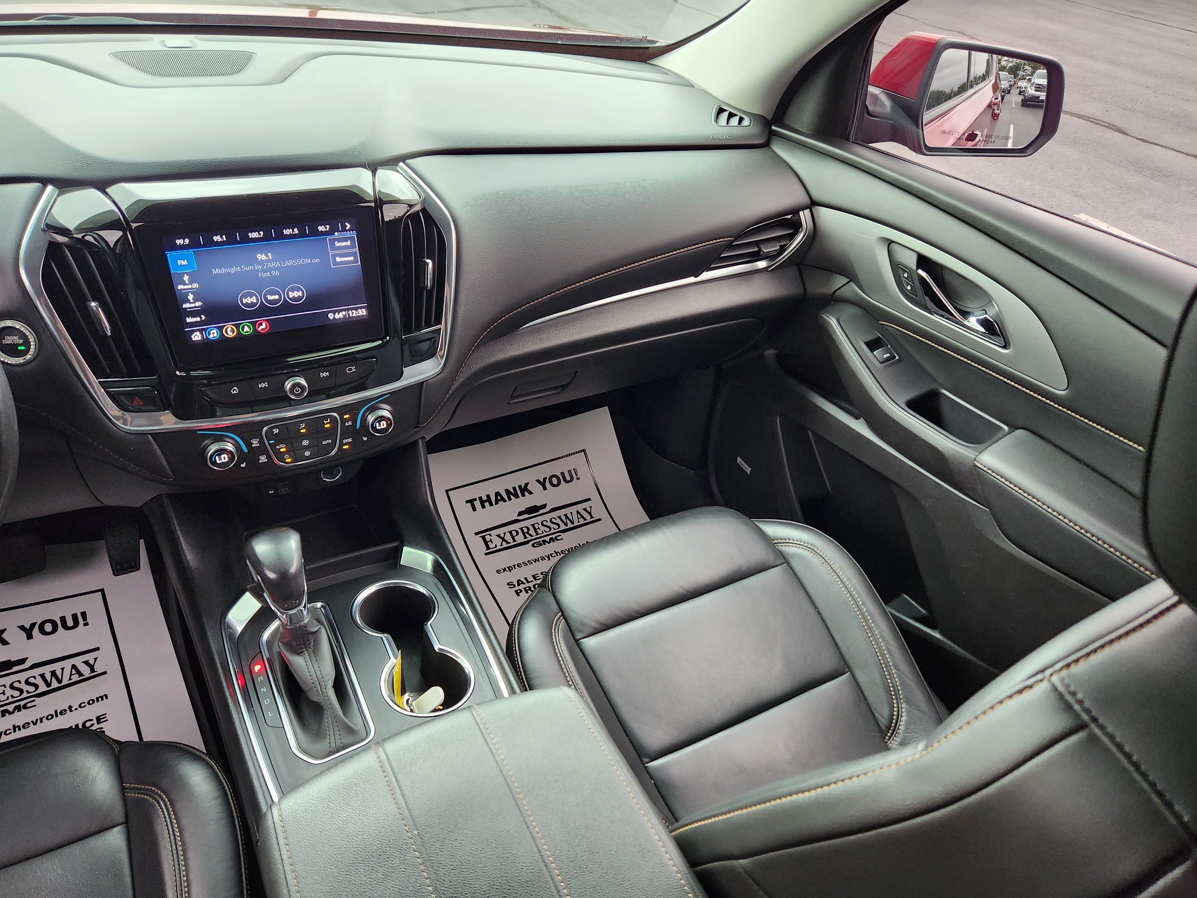 Used 2021 Chevrolet Traverse RS FWD image 17